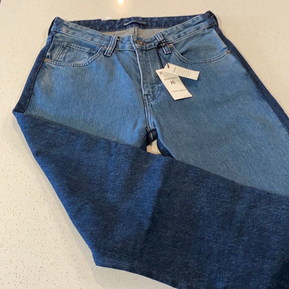 Levi’s Slim Crop Jean